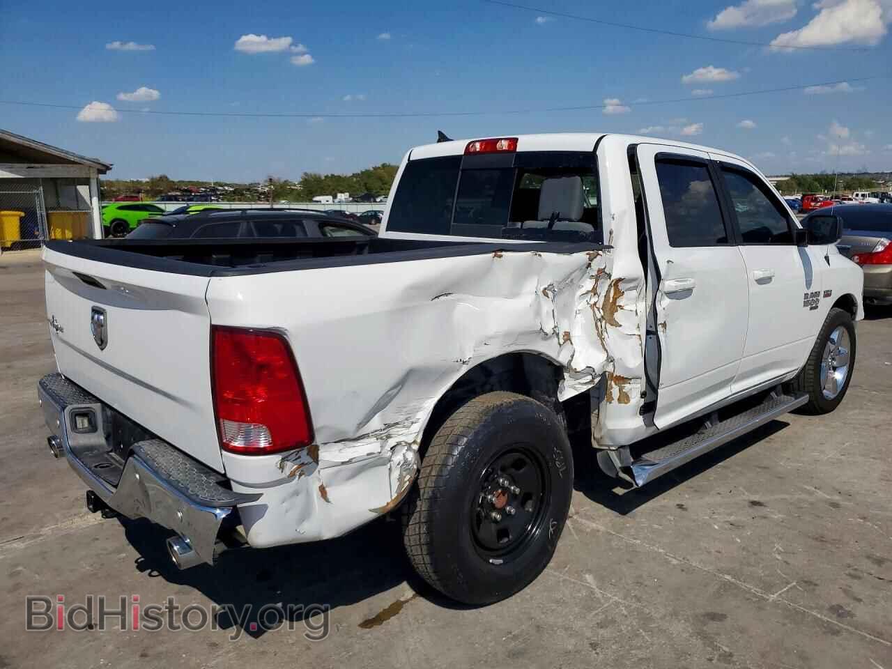 2019 RAM 1500 - VIN: 1C6RR6LT7KS564216 - Photo 3