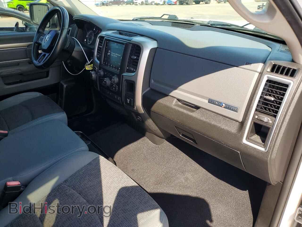 2019 RAM 1500 - VIN: 1C6RR6LT7KS564216 - Photo 8