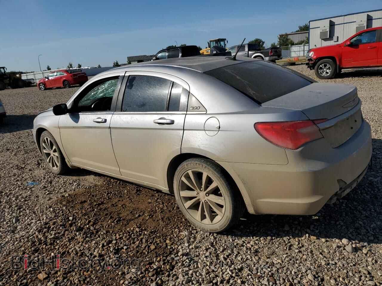 2013 CHRYSLER 200 - VIN: 1C3CCBBB3DN575348 - Фото 2