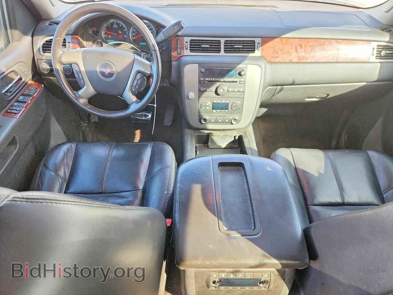 2010 GMC YUKON - VIN: 1GKUKDE04AR281278 - Photo 8