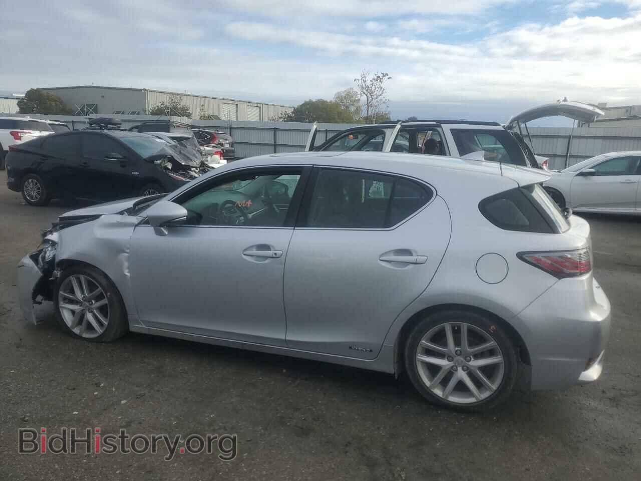 2016 LEXUS CT 200 - VIN: JTHKD5BH2G2265349 - Фото 2