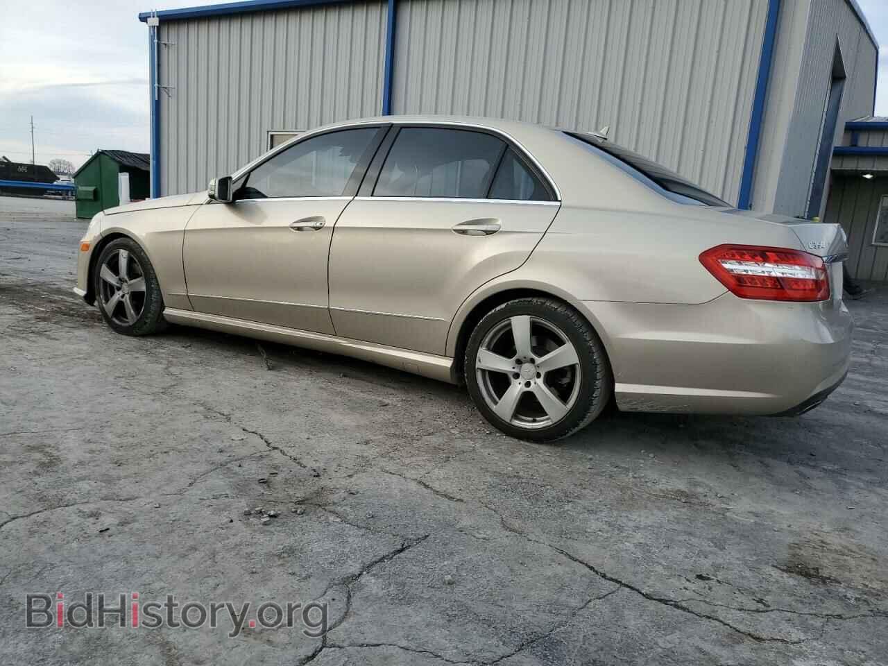 2010 MERCEDES-BENZ E-CLASS - VIN: WDDHF5GB3AA032061 - Фото 2