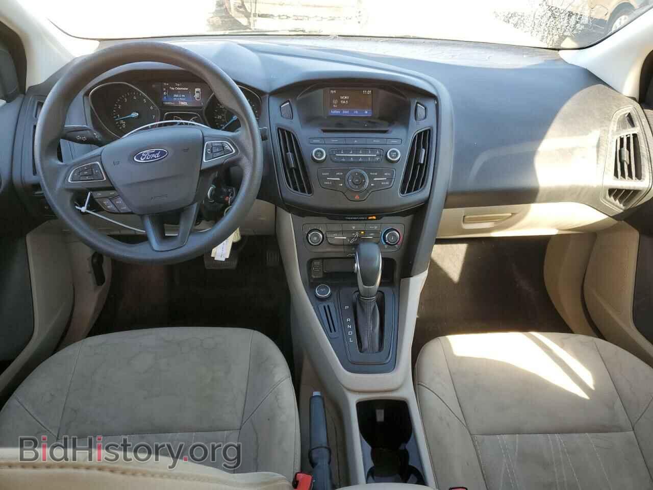 2017 FORD FOCUS - VIN: 1FADP3F22HL282388 - Photo 8
