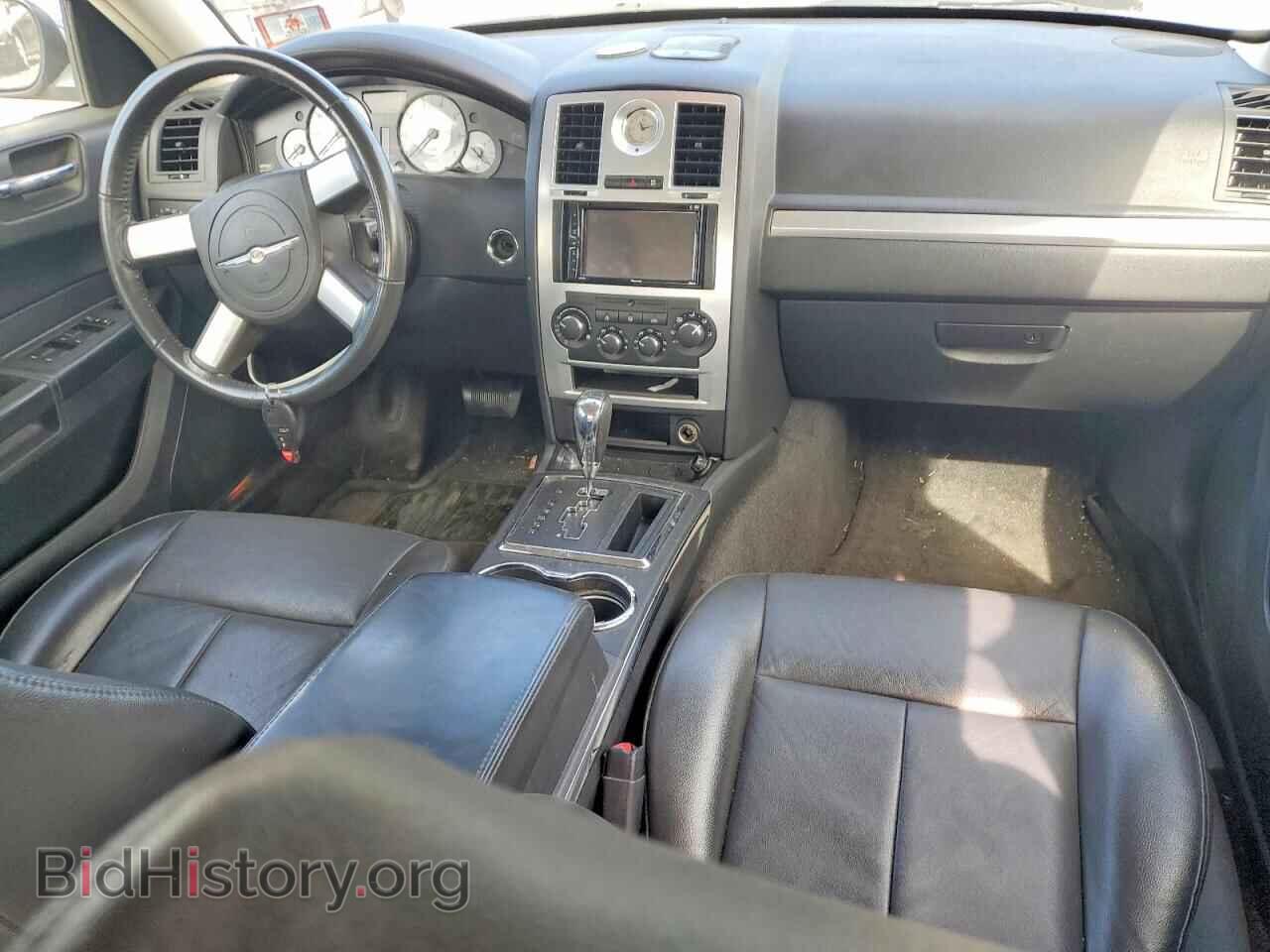 2010 CHRYSLER 300 - VIN: 2C3CA5CV1AH270628 - Photo 8