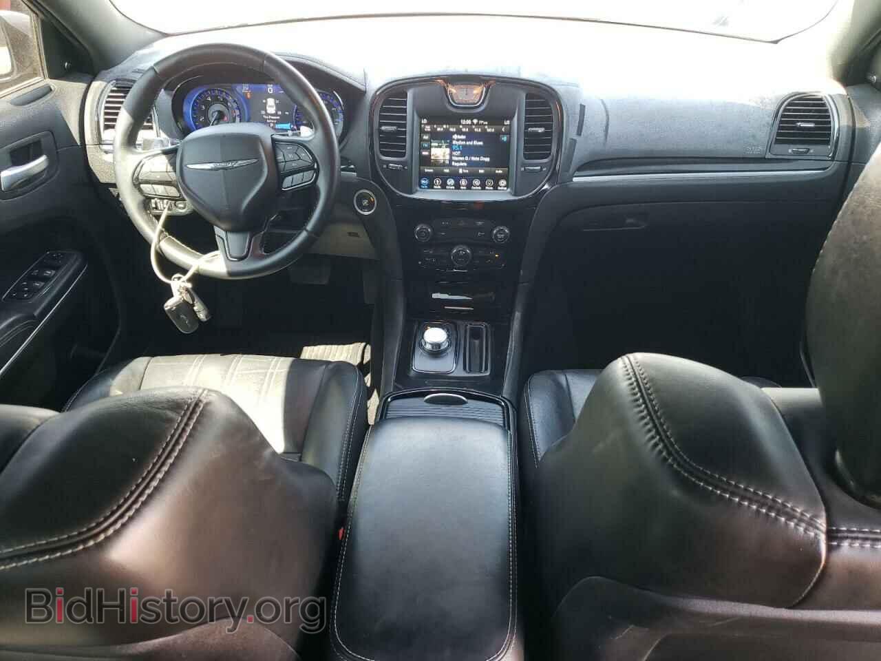 2018 CHRYSLER 300 - VIN: 2C3CCAGG9JH218355 - Фото 8