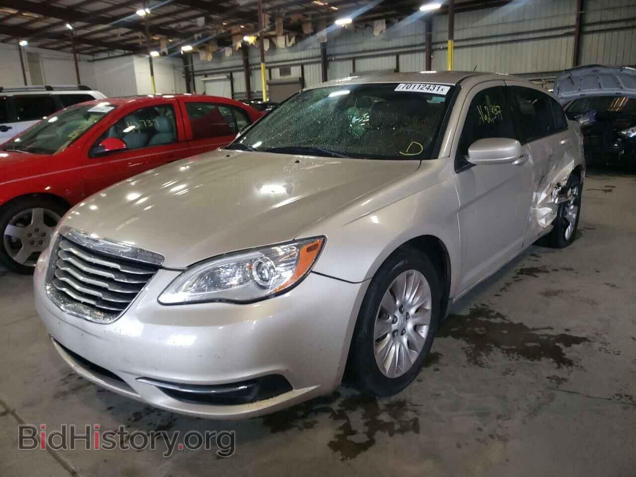 2014 CHRYSLER 200 - VIN: 1C3CCBAB0EN231513 - Фото 2