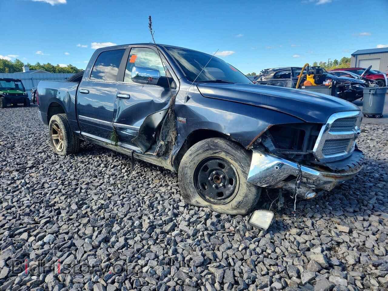 2017 RAM 1500 - VIN: 1C6RR6LT9HS841473 - Фото 4
