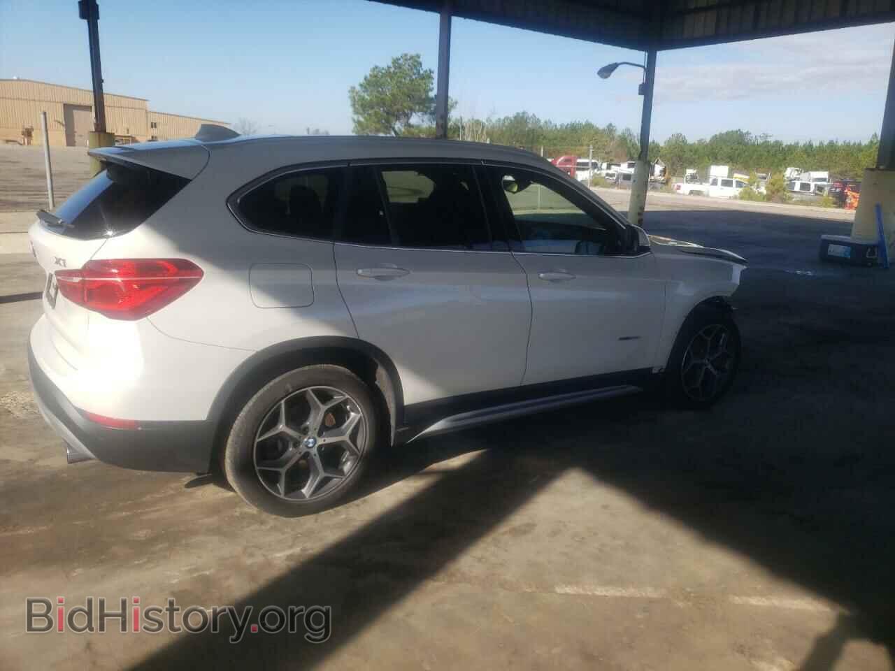 2017 BMW X1 - VIN: WBXHU7C31H5H37217 - Фото 3
