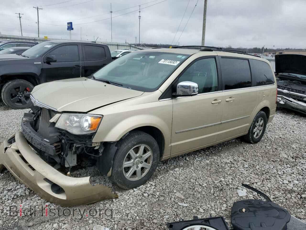 Photo 2A4RR8D10AR398665 - CHRYSLER MINIVAN 2010