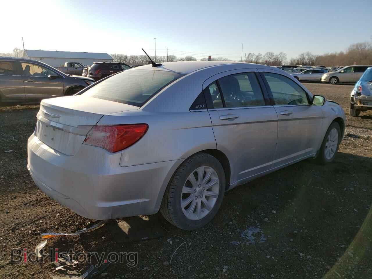 2011 CHRYSLER 200 - VIN: 1C3BC1FB1BN625743 - Фото 4