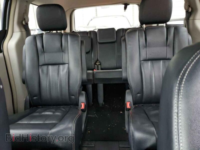 2016 Chrysler MINIVAN (VIN 2C4RC1BG6GR214442) — photo 10 of 13
