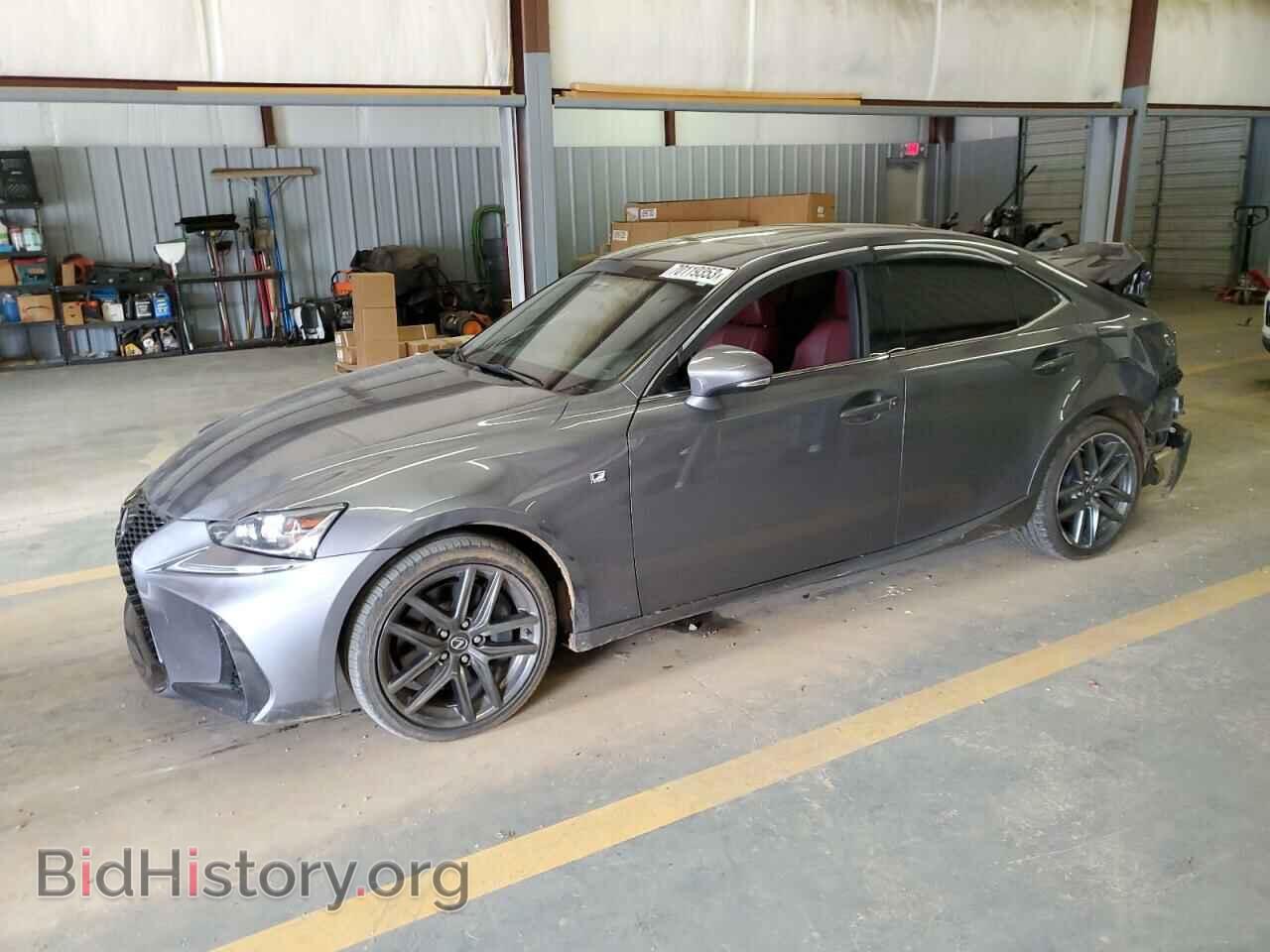 Фотография JTHBA1D28H5050343 - LEXUS IS 2017