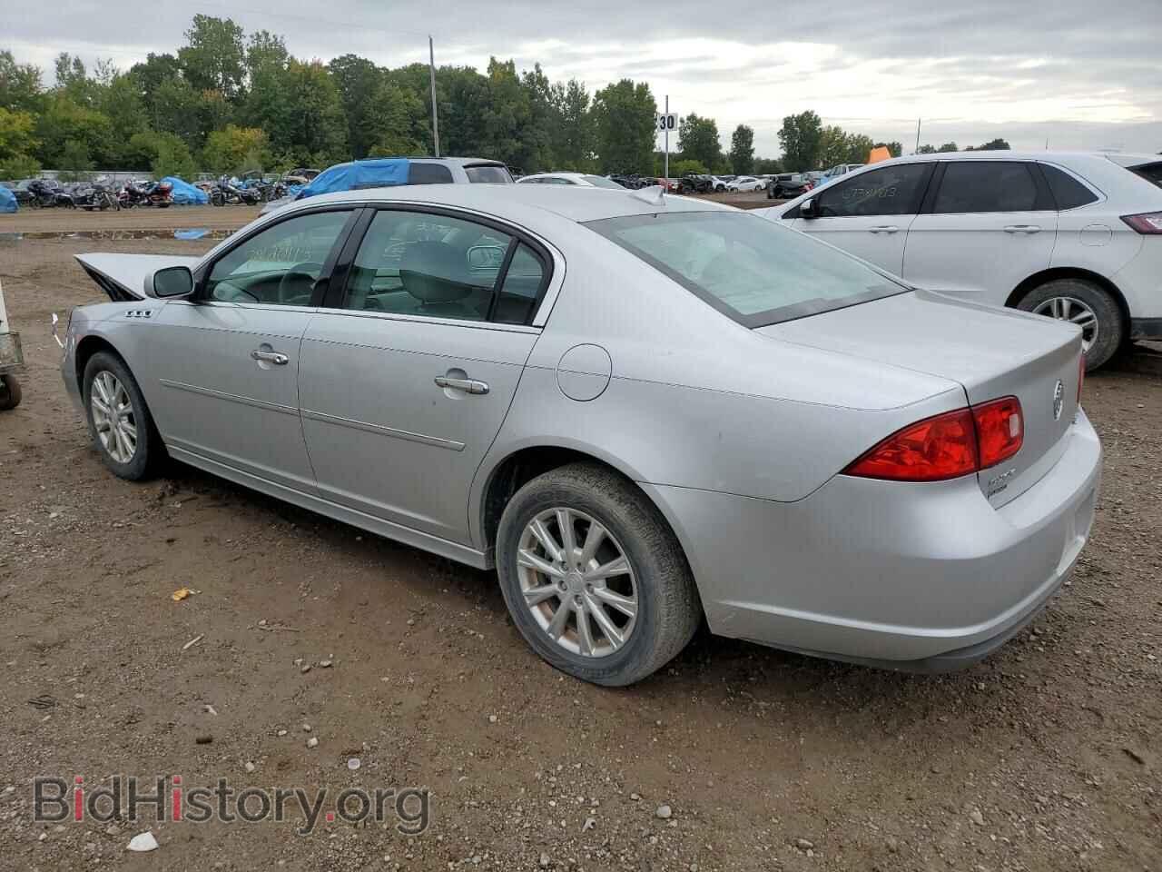 2011 BUICK LUCERNE - VIN: 1G4HC5EM2BU144076 - Фото 2