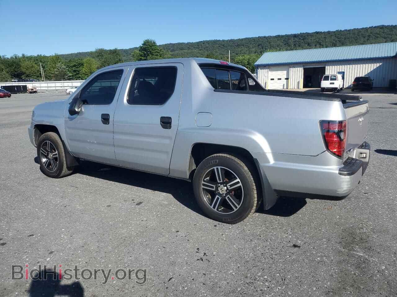 2013 HONDA RIDGELINE - VIN: 5FPYK1F76DB004768 - Фото 2