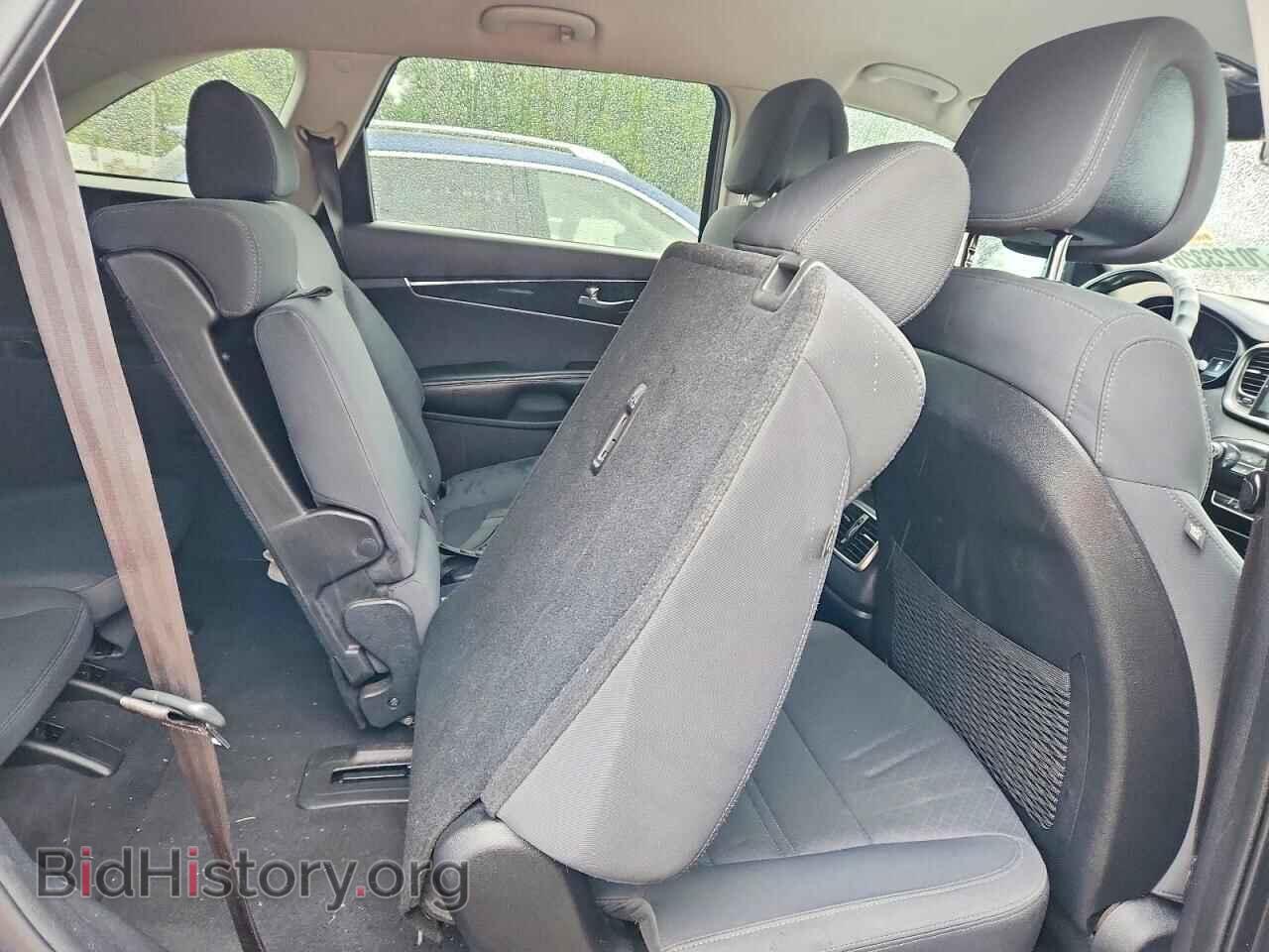2016 KIA SORENTO - VIN: 5XYPGDA59GG032803 - Photo 11