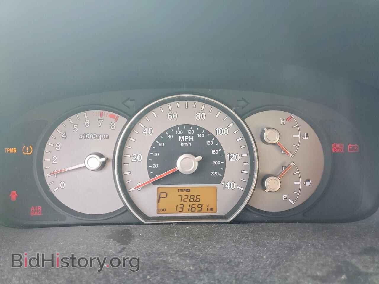 2007 KIA RONDO - VIN: KNAFG526X77112436 - Photo 9