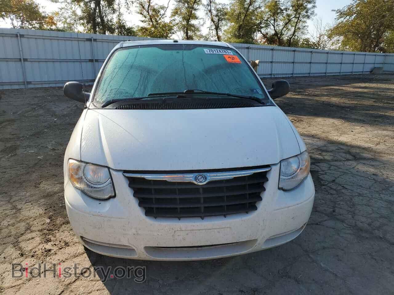 2007 CHRYSLER MINIVAN - VIN: 2A4GP44R67R340984 - Фото 5