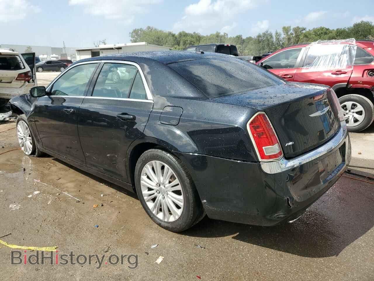 2013 CHRYSLER 300 - VIN: 2C3CCARG7DH723585 - Фото 2