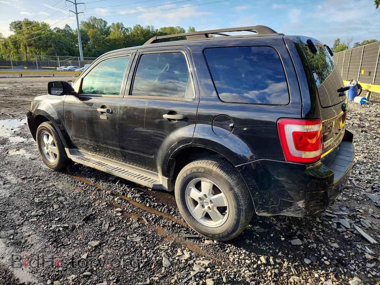2011 Ford ESCAPE (VIN 1FMCU0D73BKB17499) — фото 2 из 15