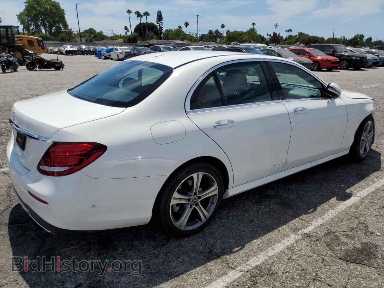 2018 MERCEDES-BENZ E-CLASS - VIN: WDDZF4JBXJA345082 - Фото 3