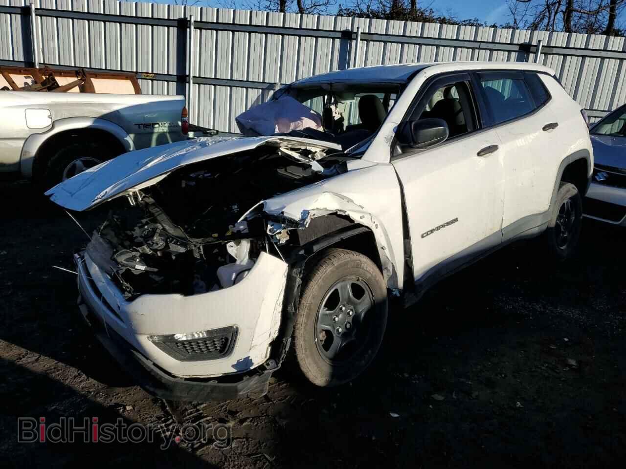 Фотография 3C4NJDAB5KT697620 - JEEP COMPASS 2019
