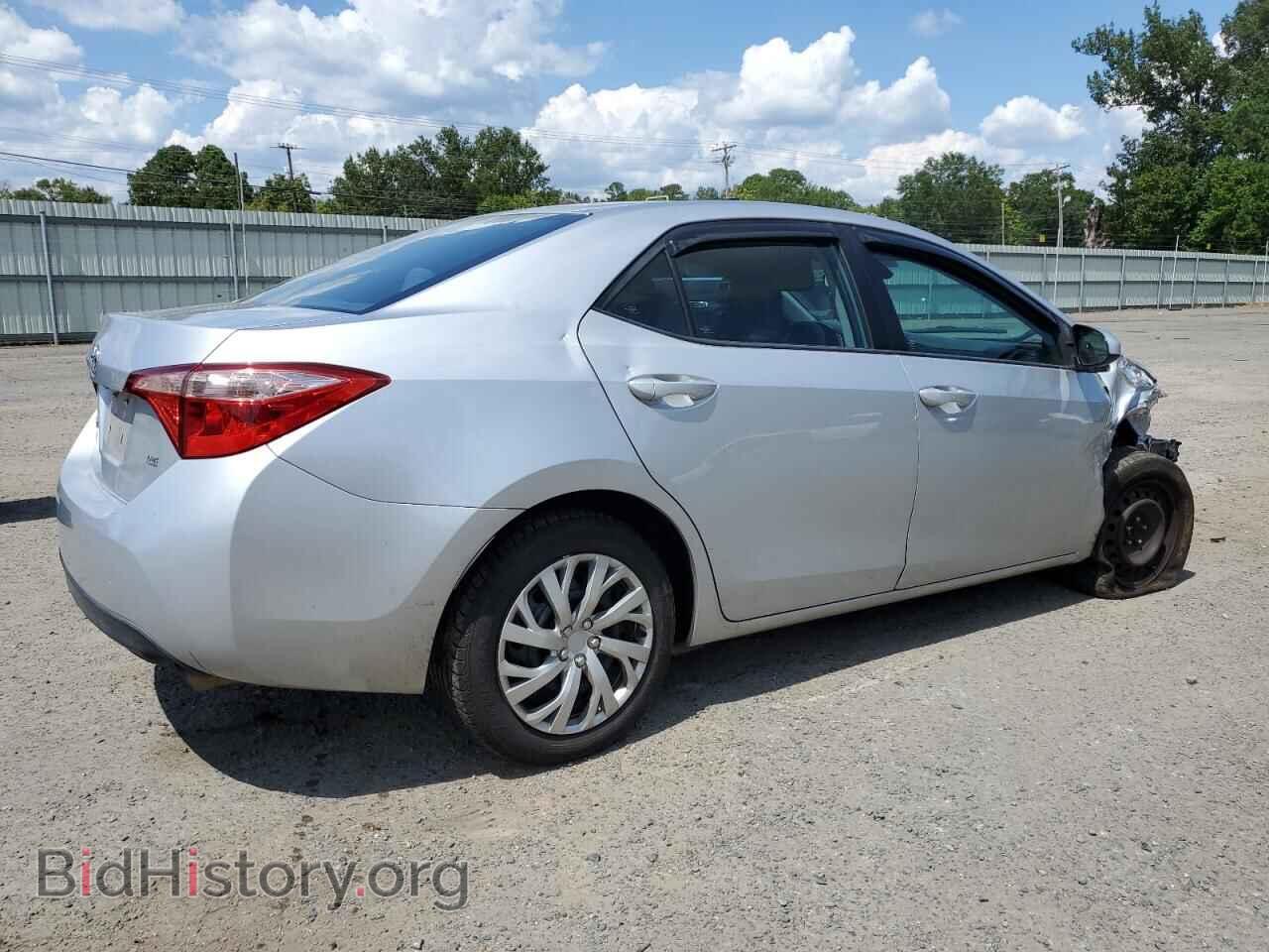 2018 TOYOTA COROLLA - VIN: 5YFBURHE2JP743736 - Фото 3