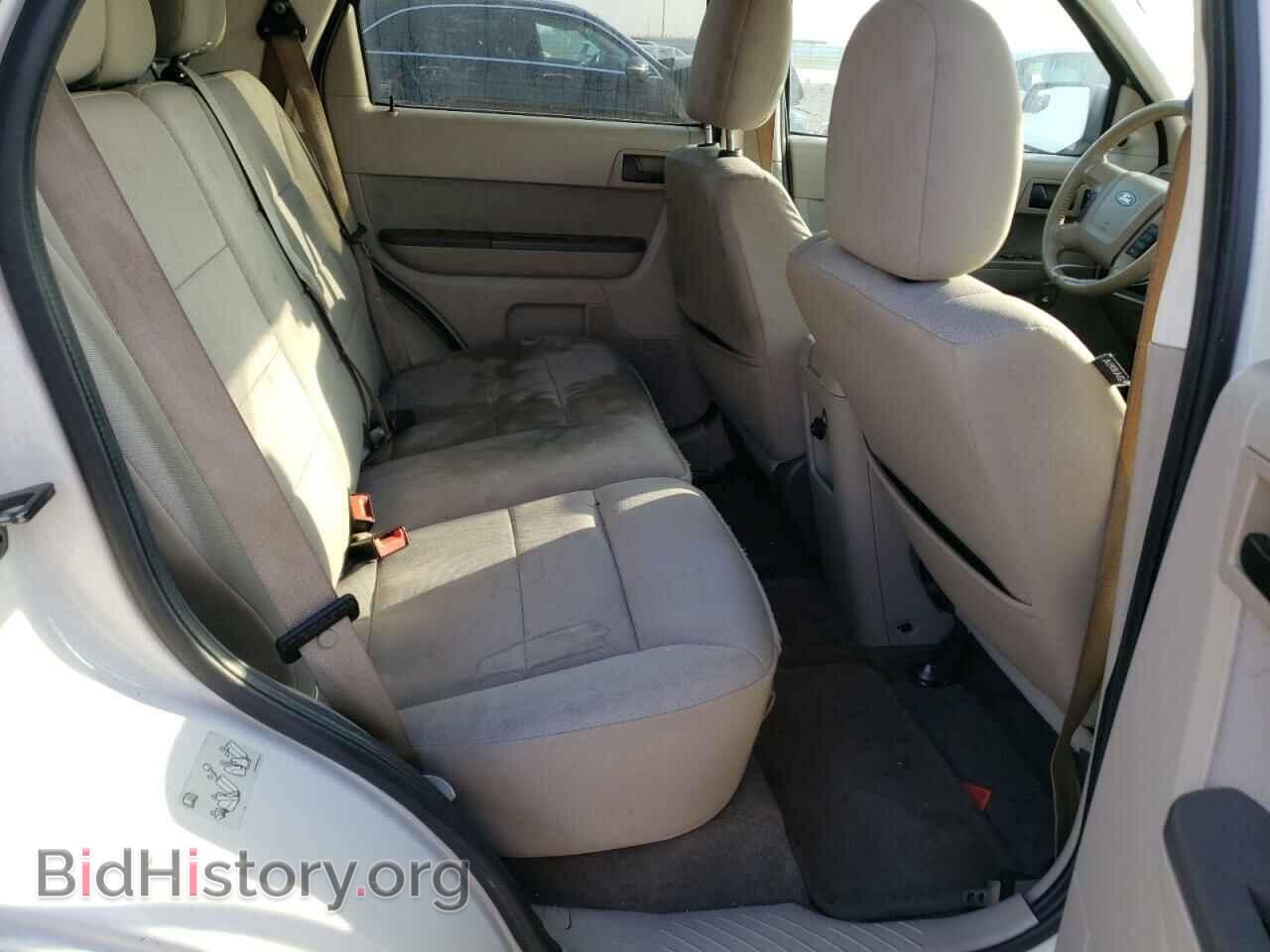 2011 FORD ESCAPE - VIN: 1FMCU0D74BKC23024 - Фото 6