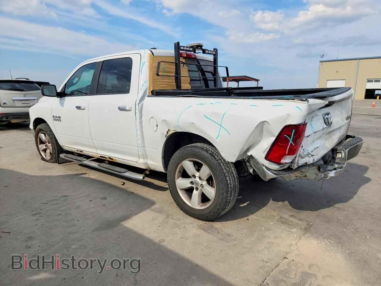 2017 RAM 1500 - VIN: 1C6RR7LG4HS591052 - Photo 2