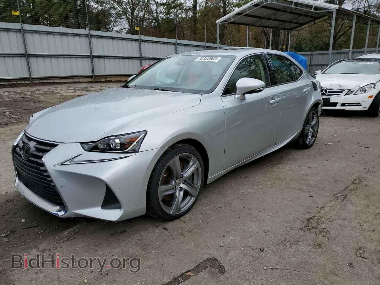 Photo JTHBA1D20J5076859 - LEXUS IS 2018