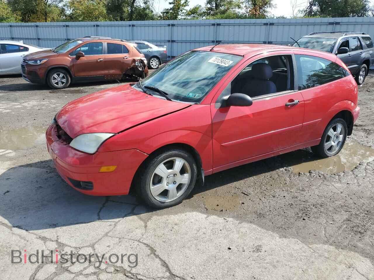 Photo 1FAFP31NX7W152852 - FORD FOCUS 2007