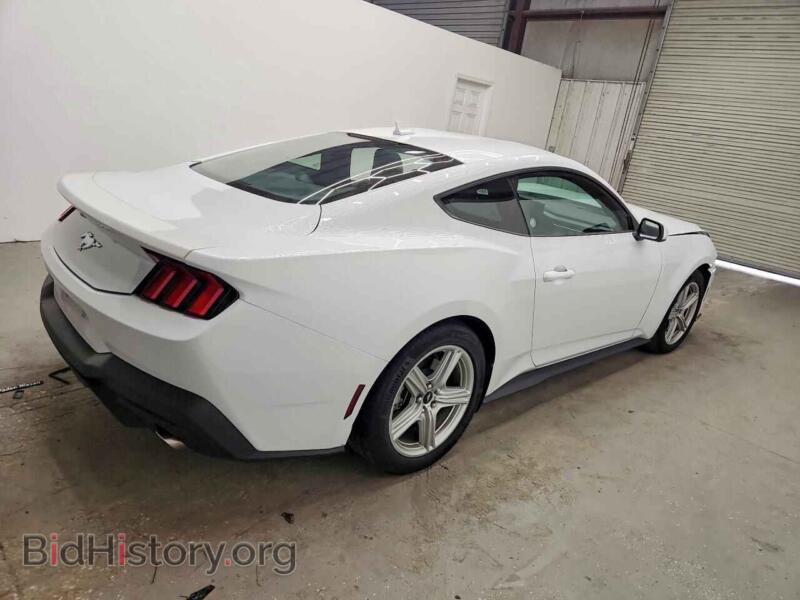 2026 Ford MUSTANG (VIN 1FA6P8TH2T5111944) — photo 3 of 13