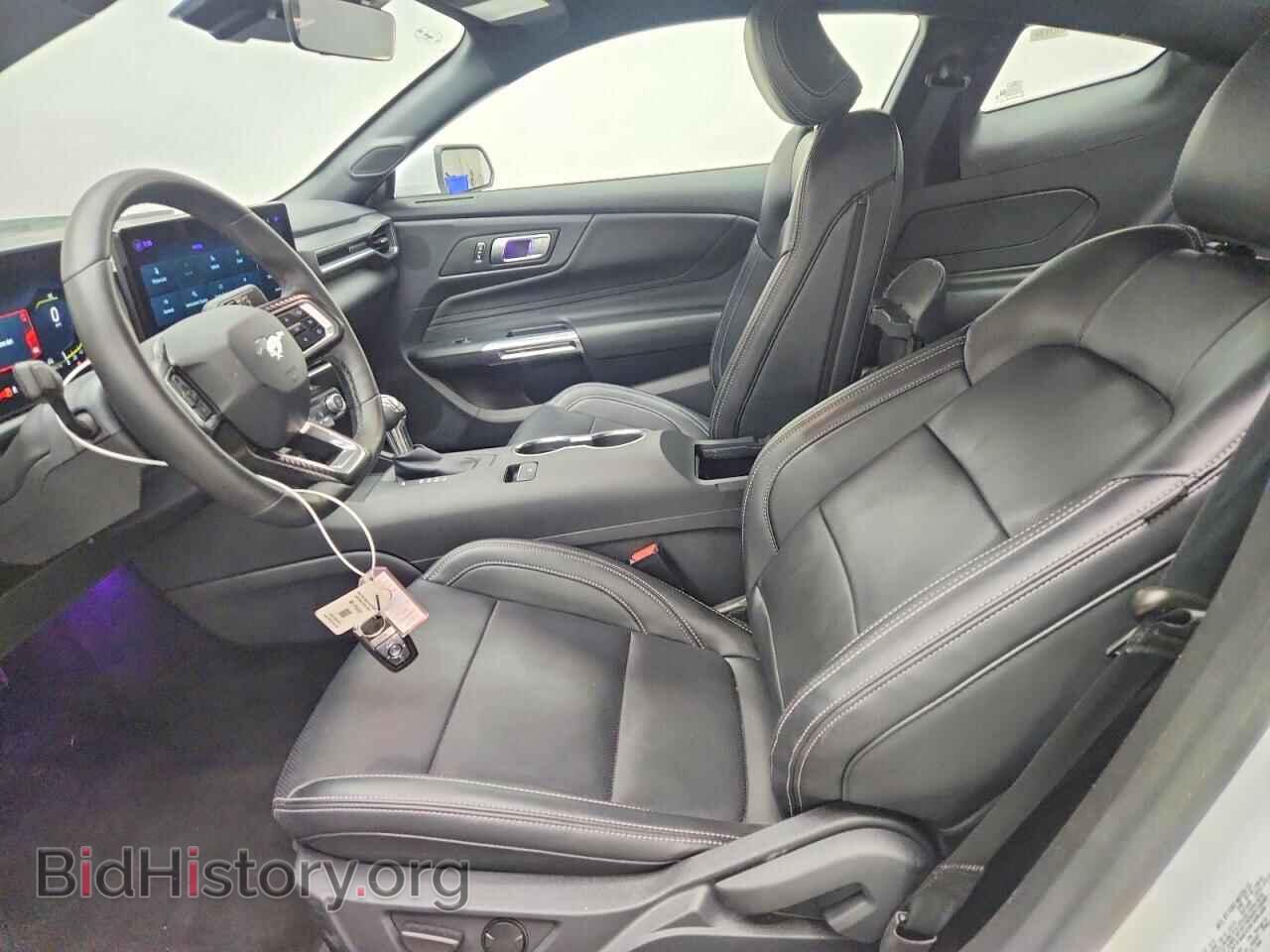 2026 Ford MUSTANG (VIN 1FA6P8TH2T5111944) — photo 7 of 13