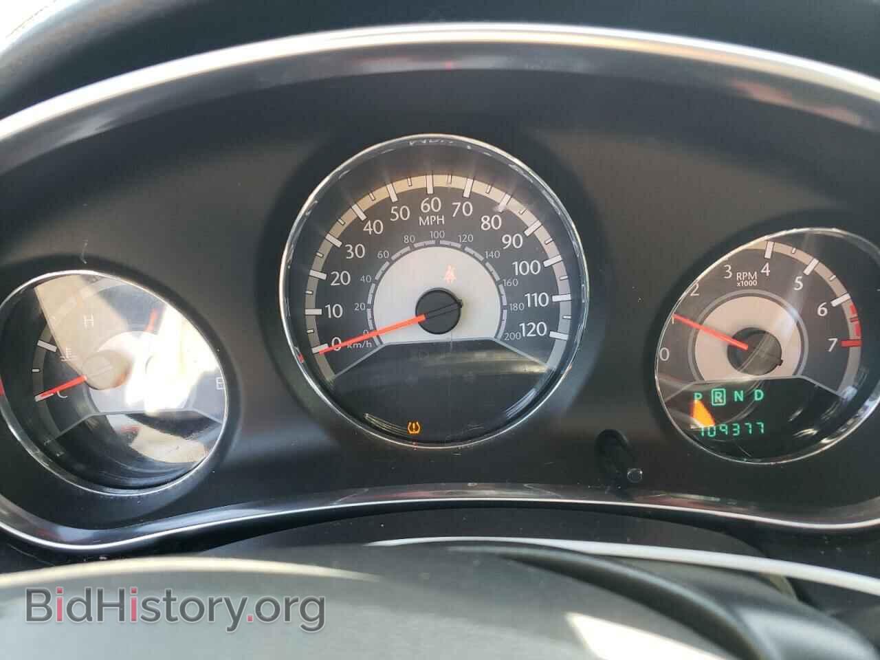 2012 CHRYSLER 200 - VIN: 1C3CCBAB6CN100714 - Фото 9