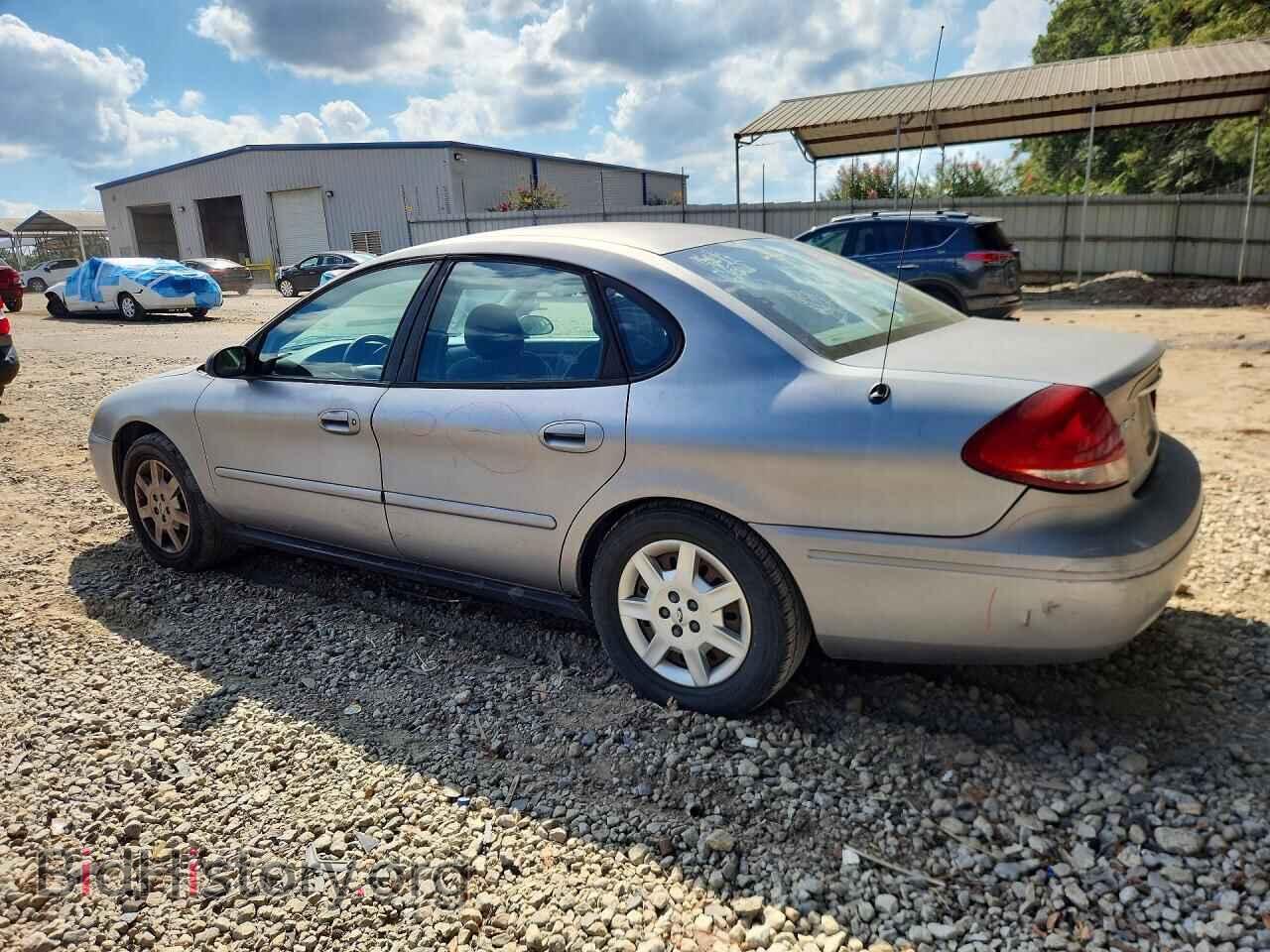 2006 FORD TAURUS - VIN: 1FAFP53UX6A193123 - Фото 2