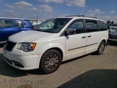 2015 Chrysler MINIVAN Town & COU, белый — VIN 2C4RC1CG0FR526494, Copart