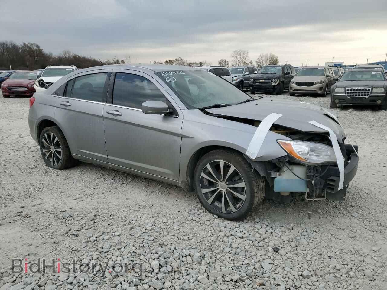 2013 CHRYSLER 200 - VIN: 1C3CCBCG5DN523696 - Photo 4