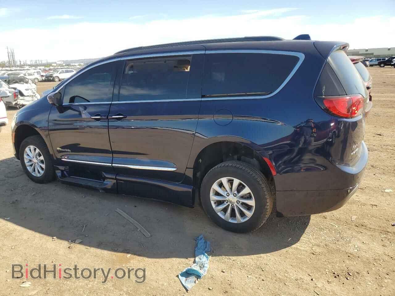 2017 CHRYSLER PACIFICA - VIN: 2C4RC1BG7HR648399 - Photo 2
