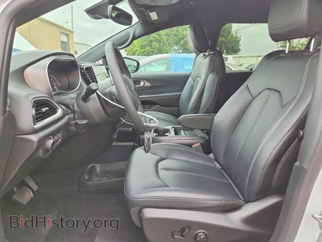 2027 CHRYSLER PACIFICA - VIN: 2C4RC1BG7VR572484 - Photo 7
