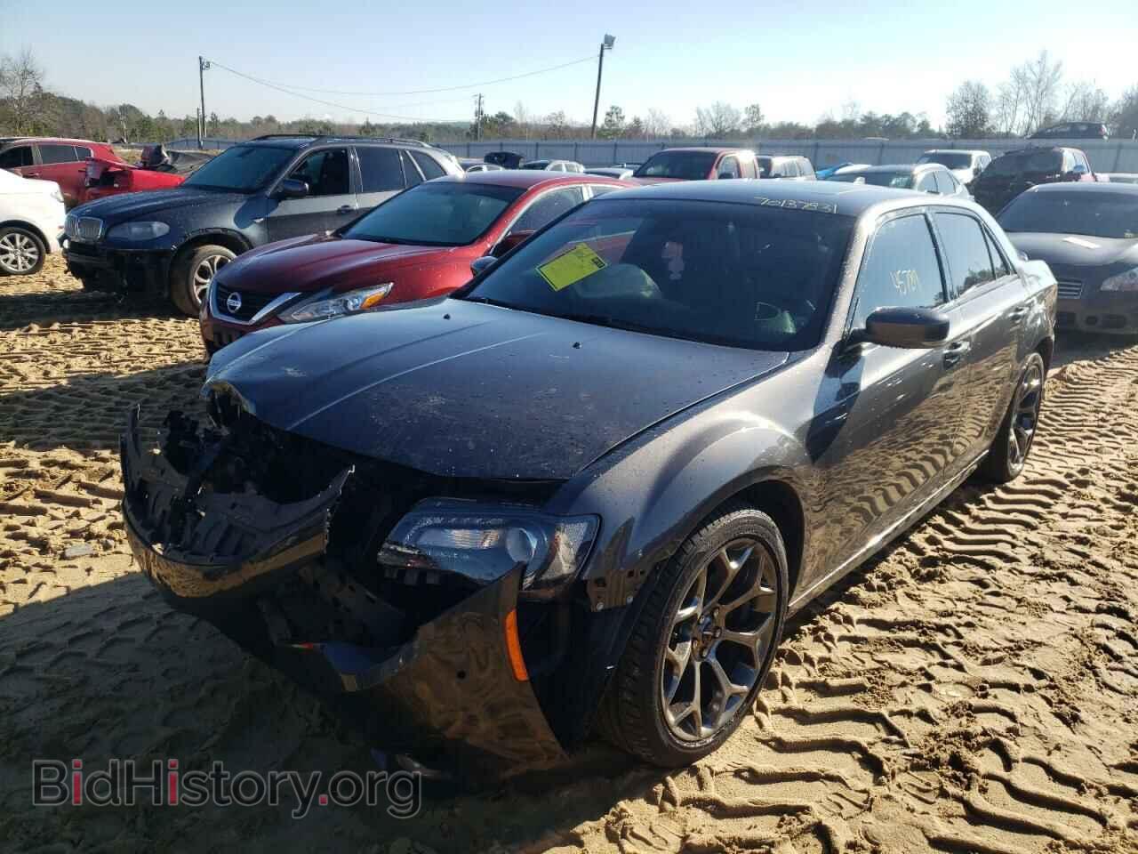 2018 CHRYSLER 300 - VIN: 2C3CCABG2JH244769 - Фото 2