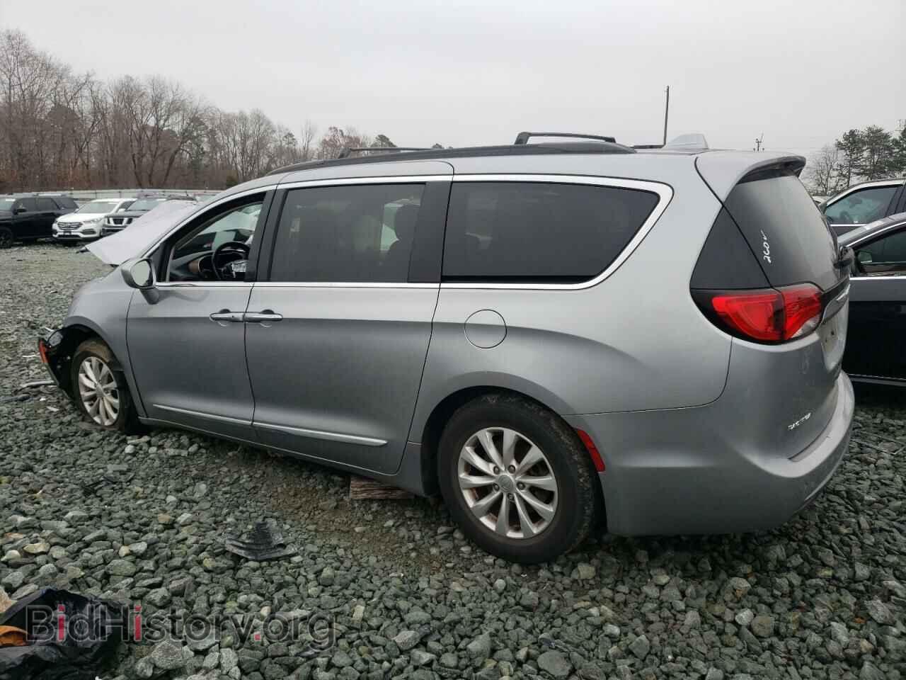 2017 CHRYSLER PACIFICA - VIN: 2C4RC1BGXHR743653 - Фото 2