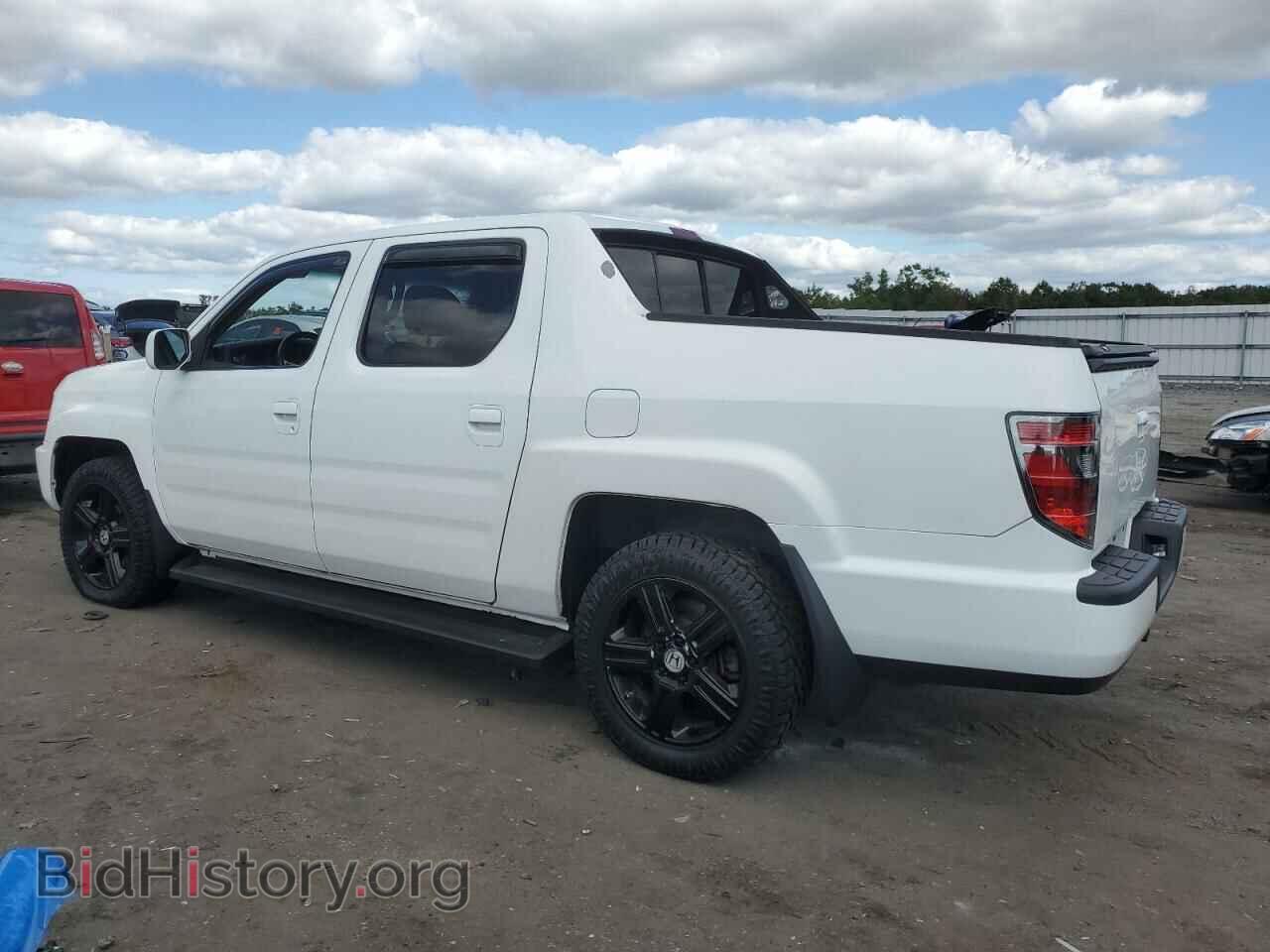 2013 HONDA RIDGELINE - VIN: 5FPYK1F57DB006446 - Фото 2