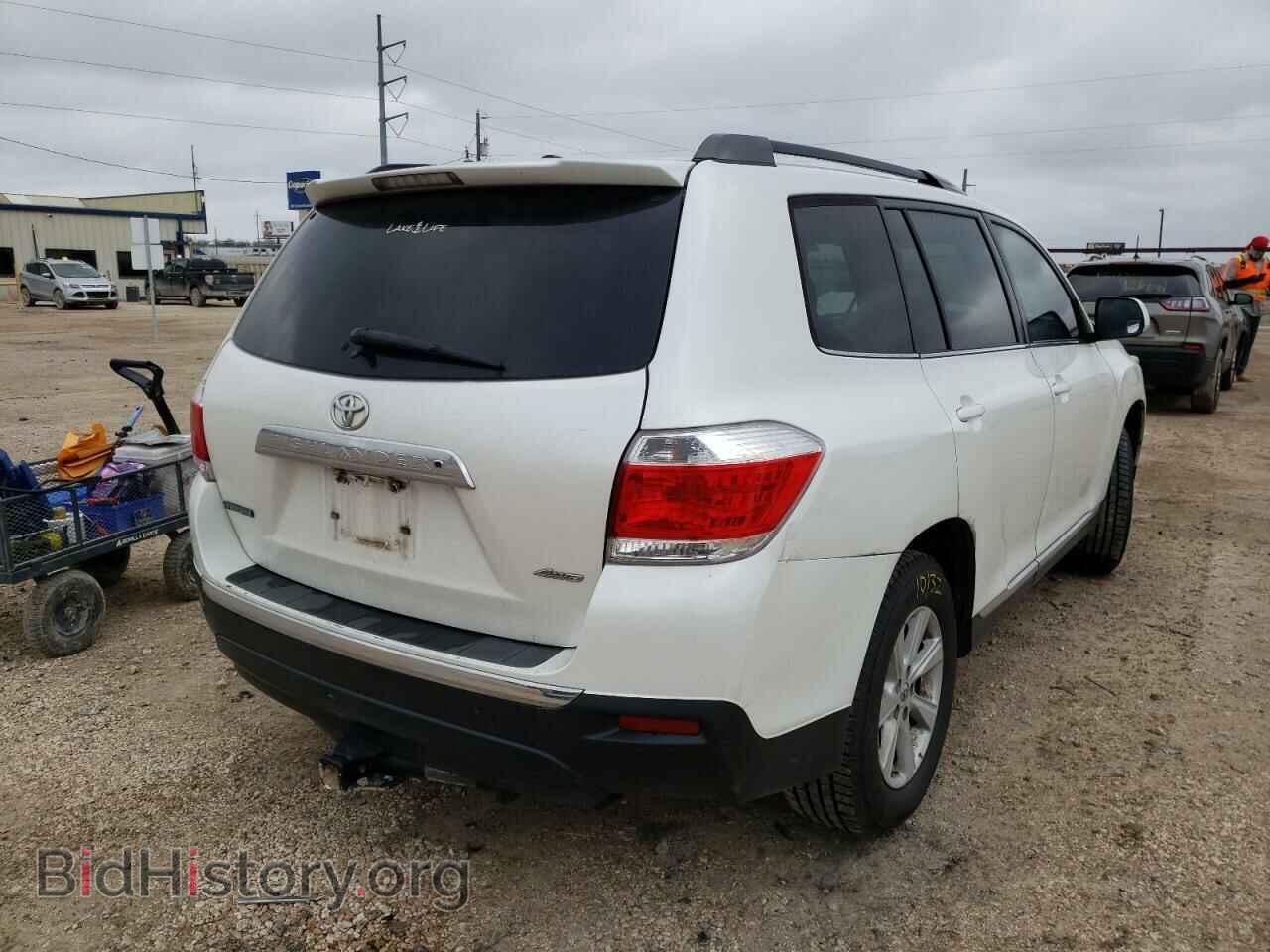 2012 TOYOTA HIGHLANDER - VIN: 5TDBK3EH4CS136135 - Фото 4