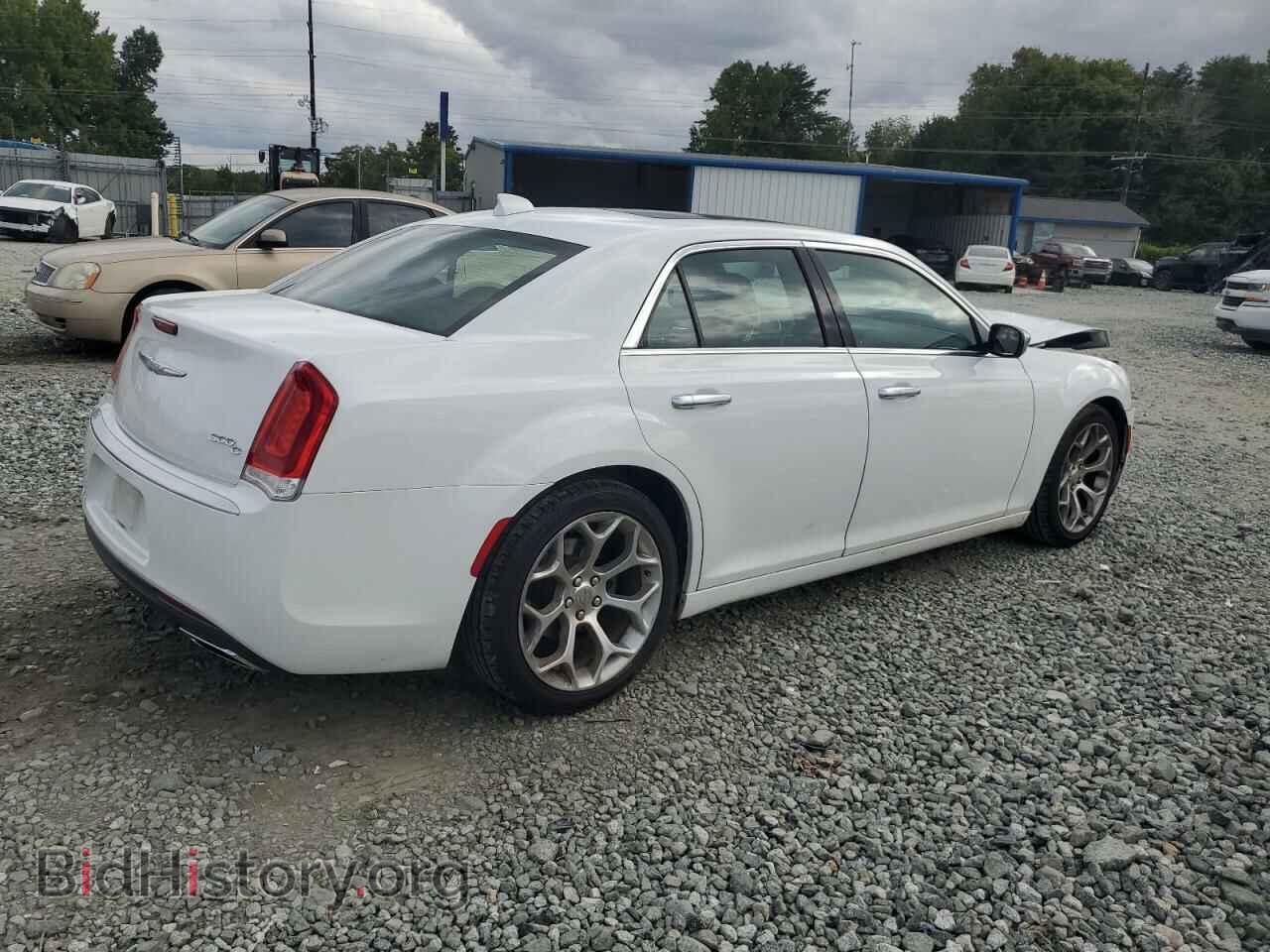 2017 CHRYSLER 300 - VIN: 2C3CCAPG3HH585763 - Фото 3