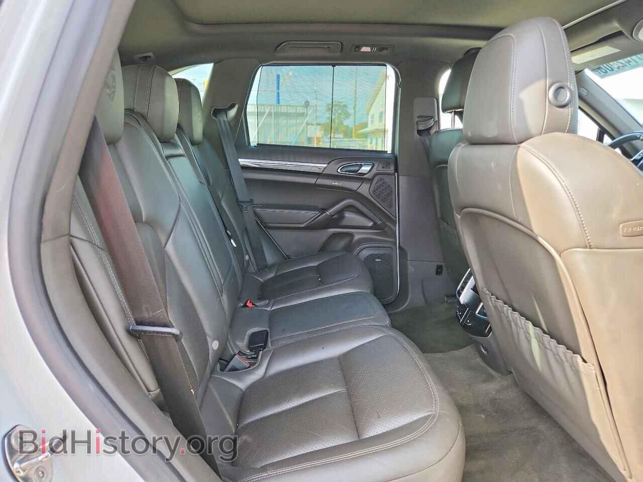 2017 PORSCHE CAYENNE - VIN: WP1AB2A23HLA52418 - Photo 11
