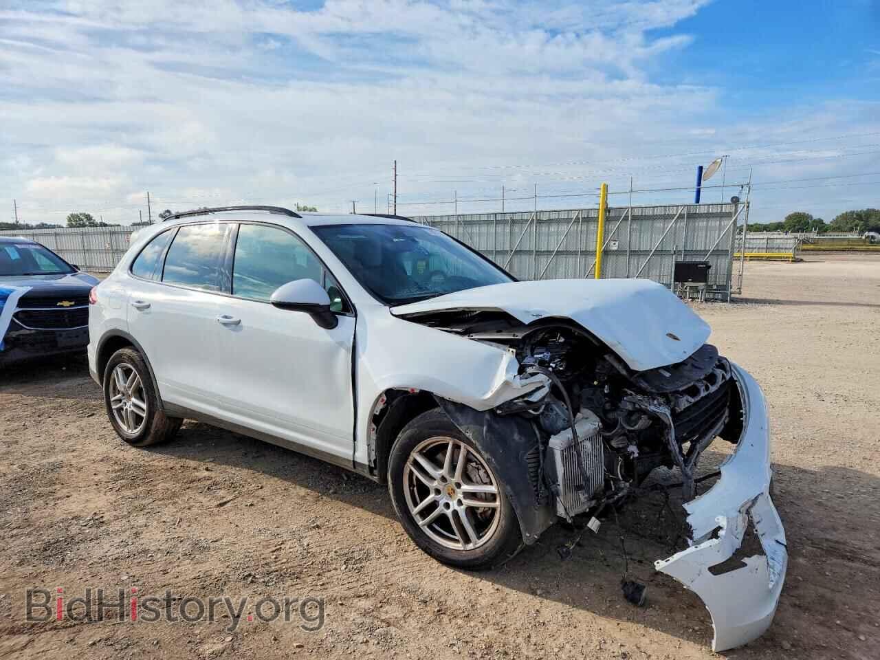 2017 PORSCHE CAYENNE - VIN: WP1AB2A23HLA52418 - Photo 4