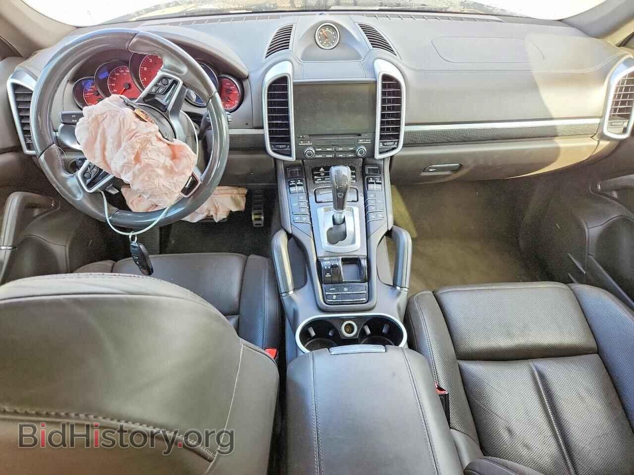 2017 PORSCHE CAYENNE - VIN: WP1AB2A23HLA52418 - Photo 8