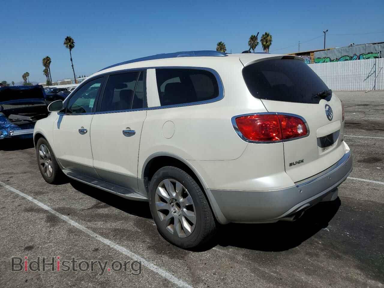 2011 BUICK ENCLAVE - VIN: 5GAKRCED0BJ376787 - Фото 2