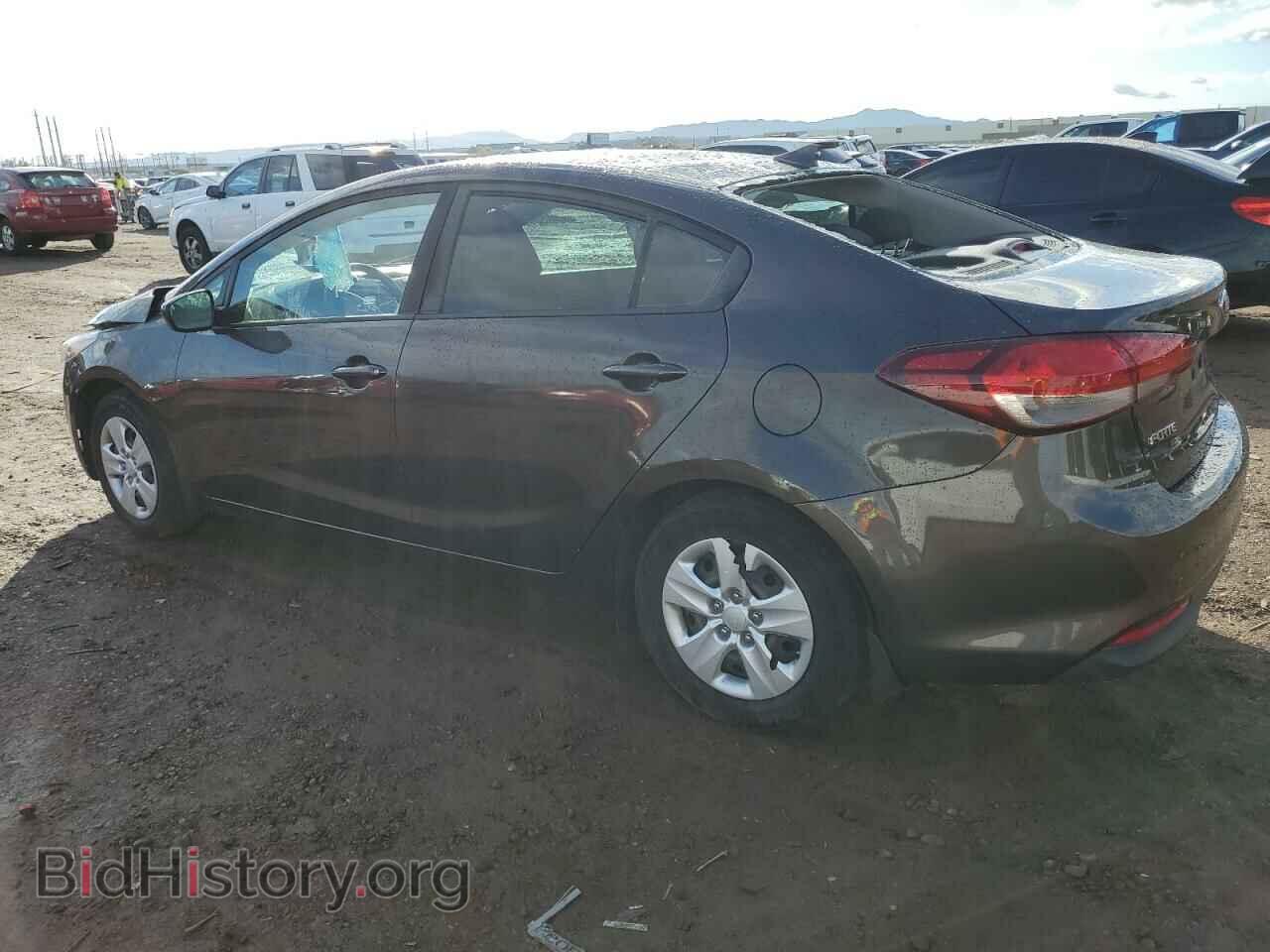 2017 KIA FORTE - VIN: 3KPFK4A73HE135984 - Фото 2