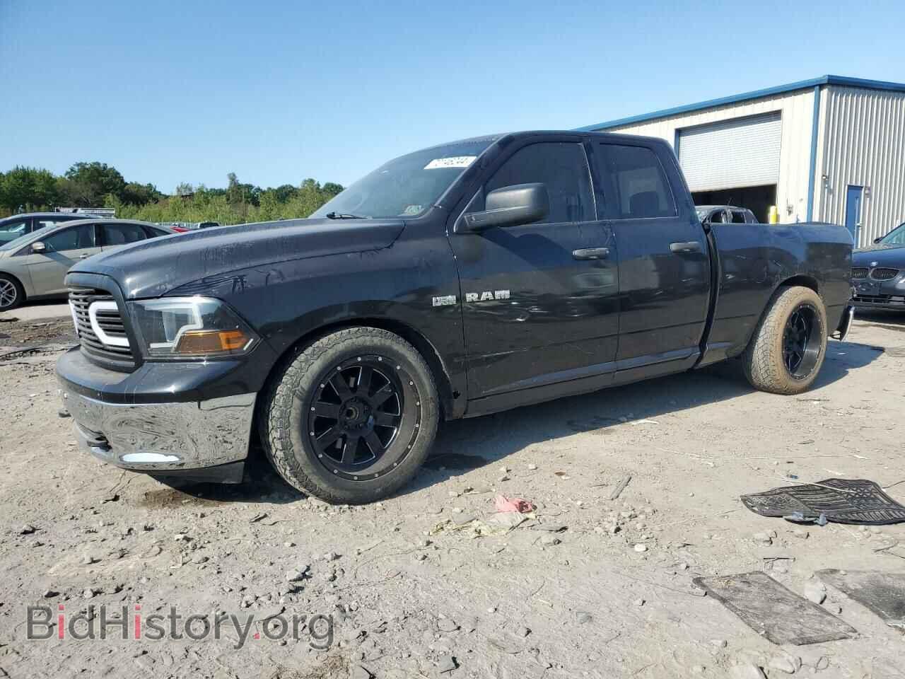 Photo 1D3HV18T99S705848 - DODGE All Models 2009