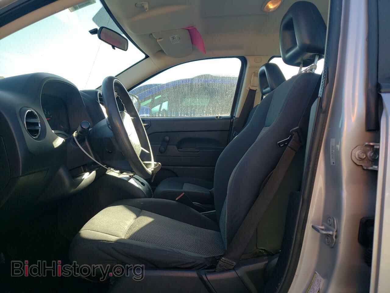 2009 JEEP COMPASS - VIN: 1J4FF47B79D193903 - Photo 7